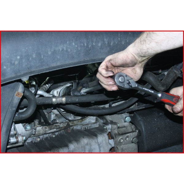 Ölfilterschlüssel mit drei Backen