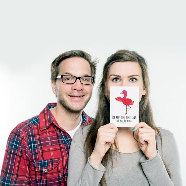 Mr. & Mrs. Panda Postkarte Flamingo Yoga - Weiß
