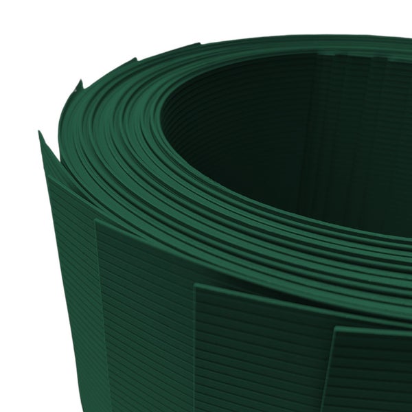 Rolle aus Rasenkantenbegrenzung für den Garten