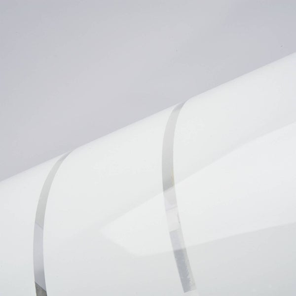 Selbstklebende Dekorfolie in Weiß mit silbernen Streifen