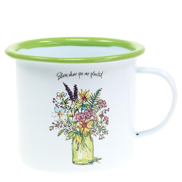 Emailletasse mit Blumenmotiv und dem Spruch 'Bloom where you are planted'