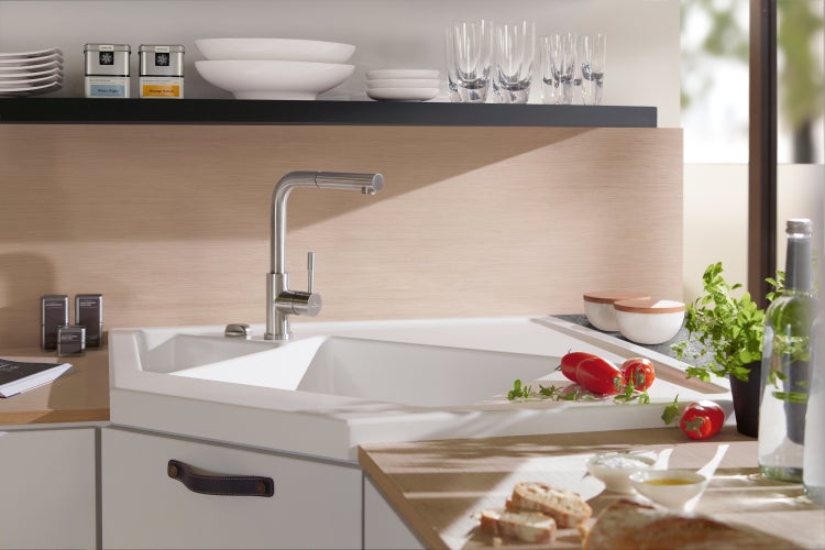 Villeroy & Boch Küchenarmatur Steel Shower, Hochdruck-Armatur, ausziehbare Brause, wassersparend, Edelstahl massiv