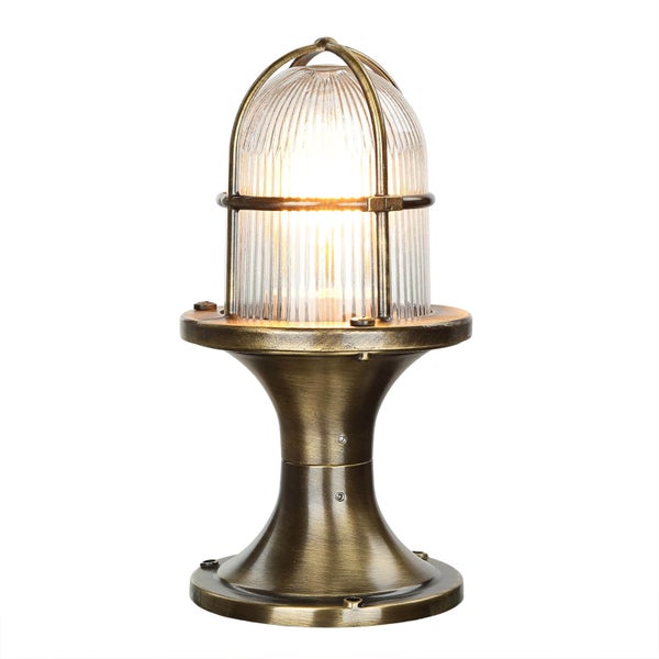 Laterne mit Glasabdeckung für den Außenbereich