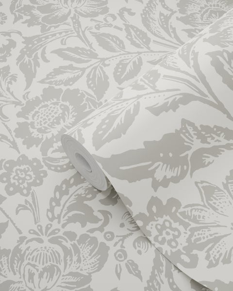 Vliestapete mit floralem Ornament-Muster, Blumen und Blättern in Damast-Optik.