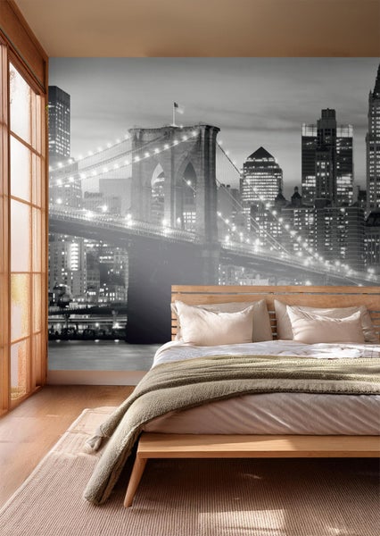Schlafzimmer mit Fototapete der Brooklyn Bridge und New Yorker Skyline