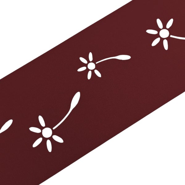 Dekoratives Bordürenmuster mit floralen Motiven