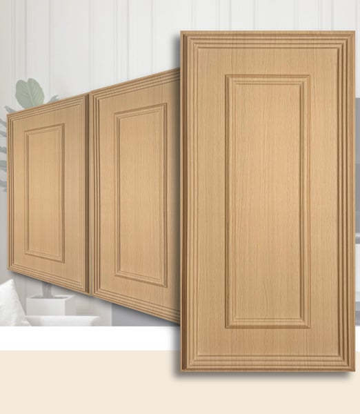 Drei Holzschranktüren mit rechteckigen Rahmen