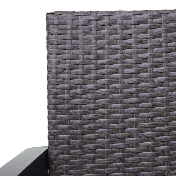 Detailaufnahme eines Polyrattan-Geflechts für Gartenmöbel.