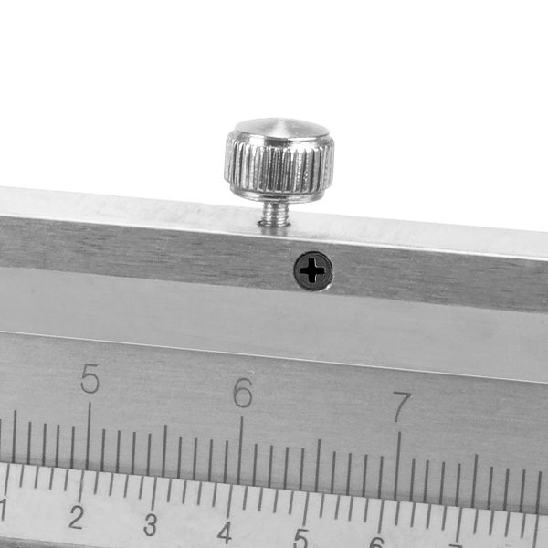 Messschieber aus Metall misst den Innendurchmesser eines Rohrs, entspricht DIN Norm 862.