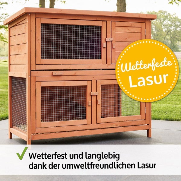 Zweistöckiger Kleintierstall aus Holz mit wetterfester und umweltfreundlicher Lasur sowie Türen mit Metallgitter.
