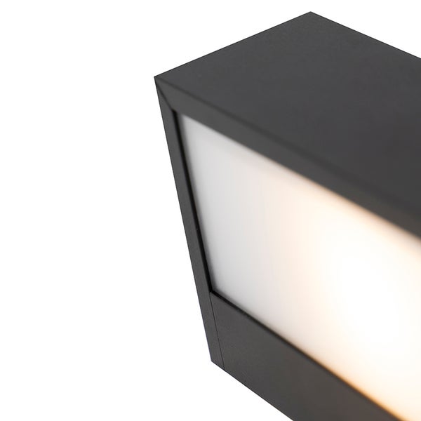 Detailansicht einer modernen Außenleuchte