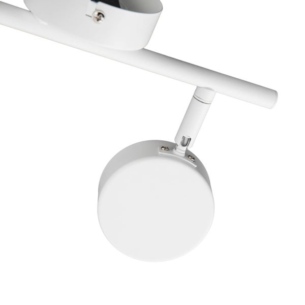 Detailaufnahme einer weißen Deckenleuchte