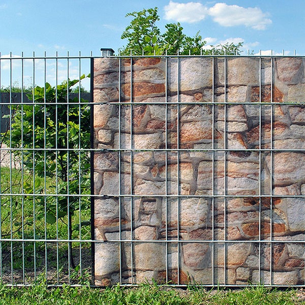 Sichtschutzzaun mit Steinmotiv für den Garten