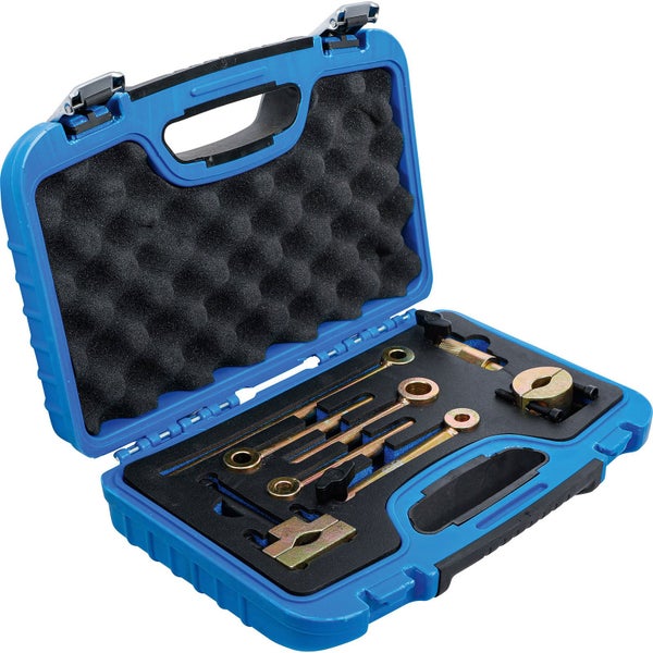 Werkzeugsatz im blauen Werkzeugkoffer