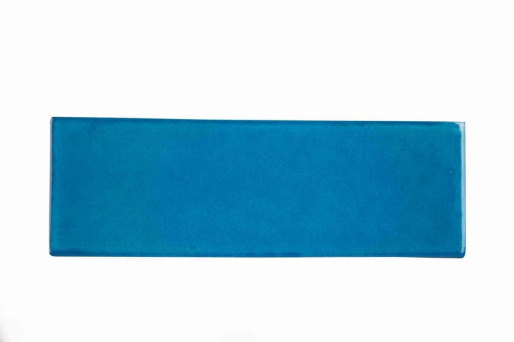 Rechteckige blaue Wandfliese aus Keramik mit glatter Oberfläche