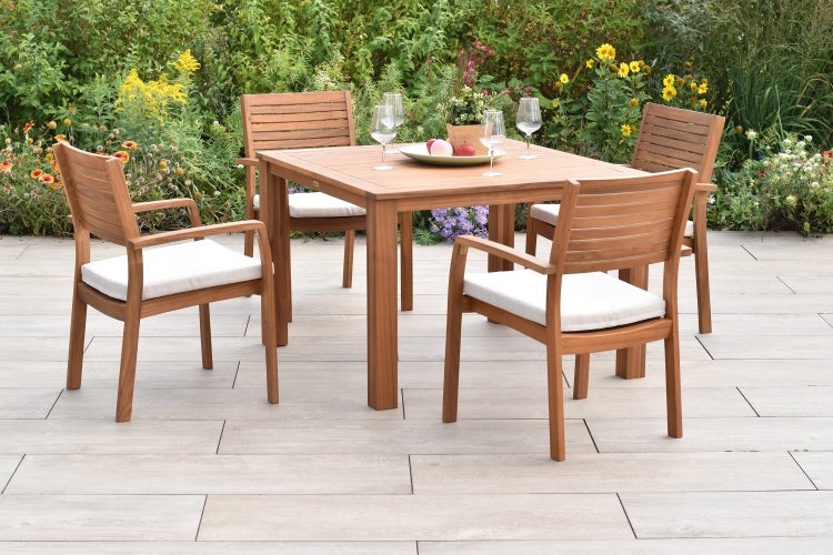 Batavia Set 9tlg., 4 Stapelsessel, 4 Auflagen, Tisch 110 x 110 cm, Akazie