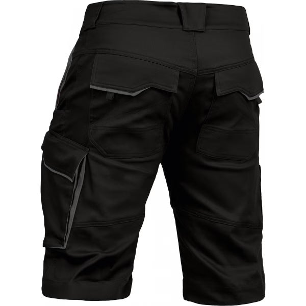 Schwarze kurze Arbeitshose in der Rückansicht mit mehreren Taschen und Gürtelschlaufen.