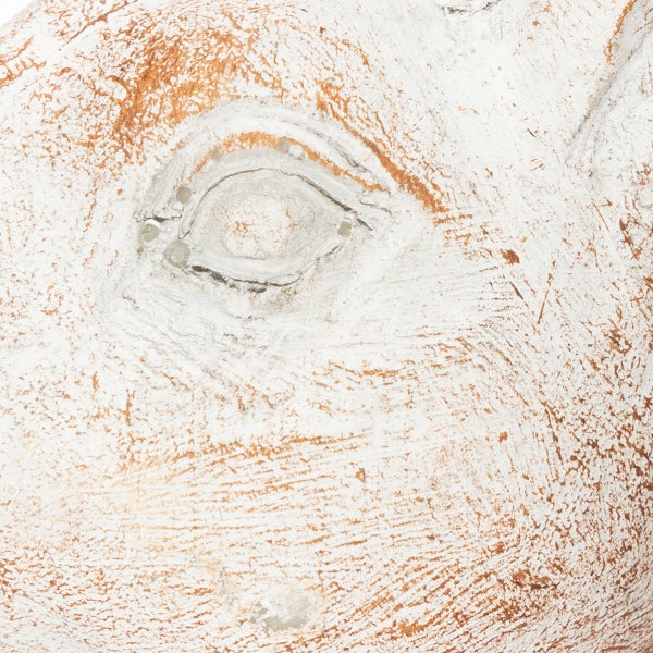 Detailaufnahme eines Dekopferdes mit Holzstruktur