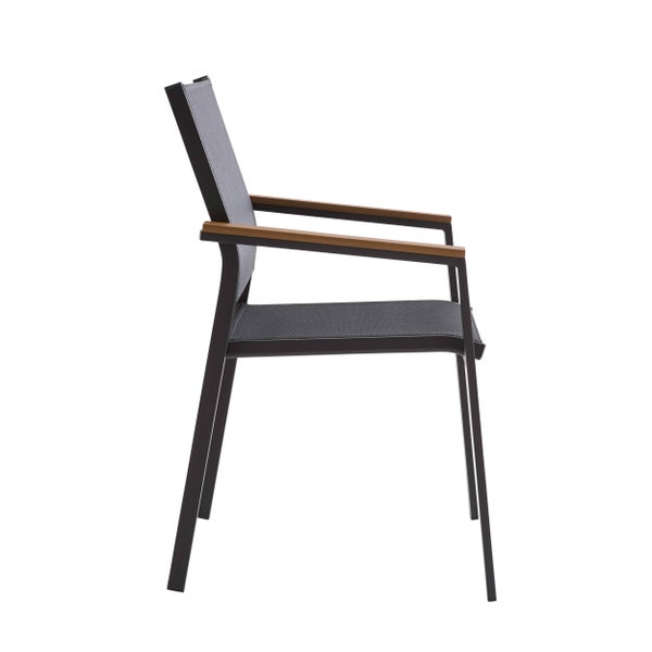 Gartenstuhl mit Armlehnen, Sitzfläche und Rückenlehne aus Textilene, Gestell aus Aluminium in Anthrazit, Armlehnen mit Holzeinlagen.