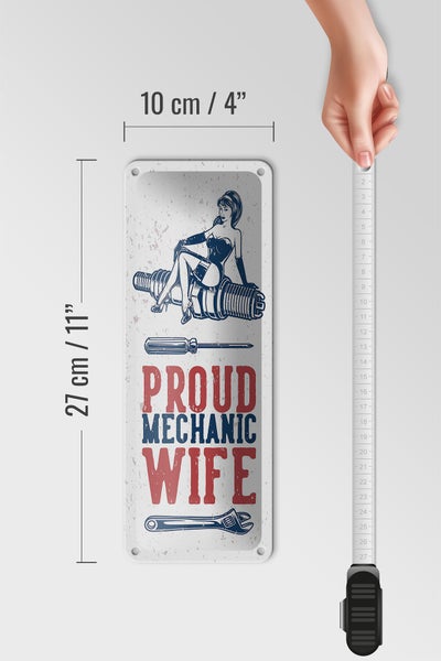 Blechschild Spruch Pinup Proud mechanic wife 10x27cm Dekoration