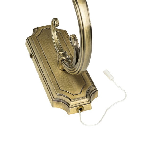 Wandleuchte mit Zugschalter für den Innenbereich