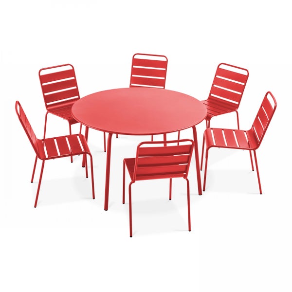 Gartenmöbel-Set aus Metall mit einem runden Tisch und sechs stapelbaren Stühlen in Rot.