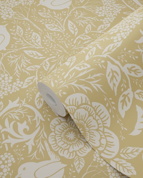Vliestapete mit floralem Muster und Vogelmotiven.