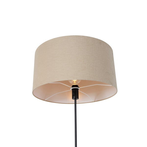 Stehlampe mit Textilschirm