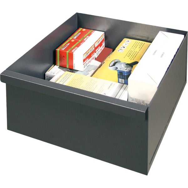 Blechschere für Figurenschnitte und gerade Schnitte, rechtsschneidend, aus Stahl mit roten Kunststoffgriffen.