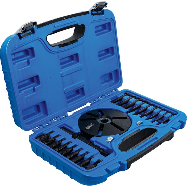 Werkzeugsatz im blauen Kunststoffkoffer, mit verschiedenen Werkzeugen