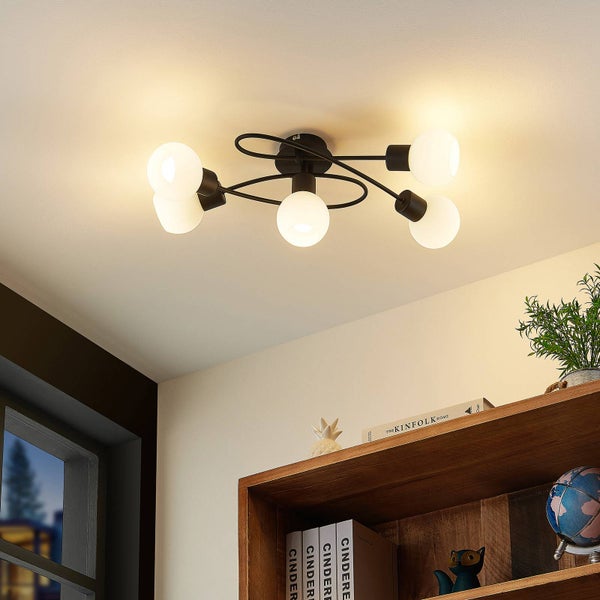 Runde Deckenleuchte mit Stoffschirm