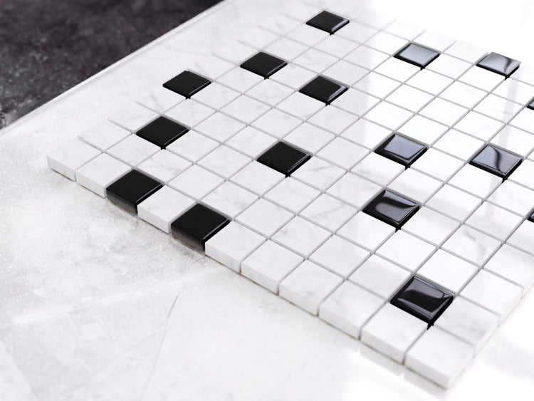 Natursteinmosaik auf Netz für Bad und Küche 30cm x 30cm  - Black Marble