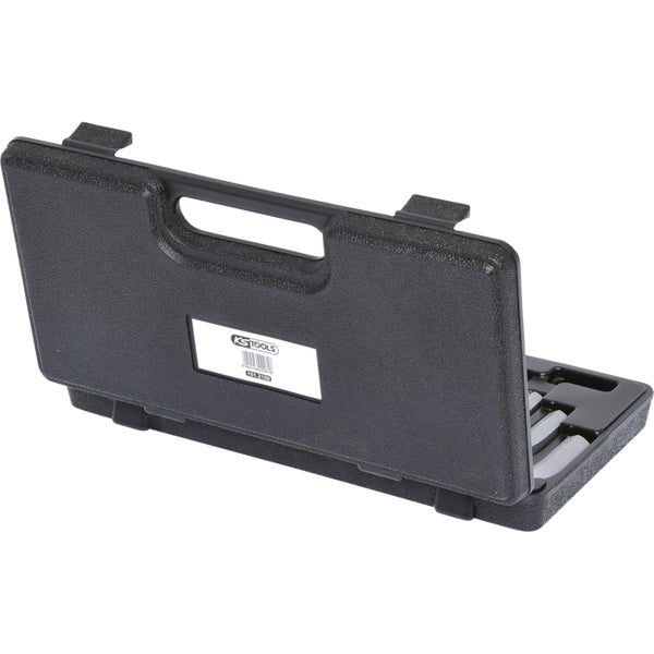 KS Tools Werkzeugkoffer aus schwarzem Kunststoff, geöffnet, mit Tragegriff.