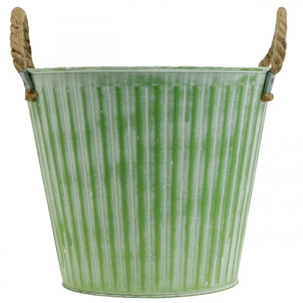 Pflanzgefäß aus Metall mit Seilgriffen