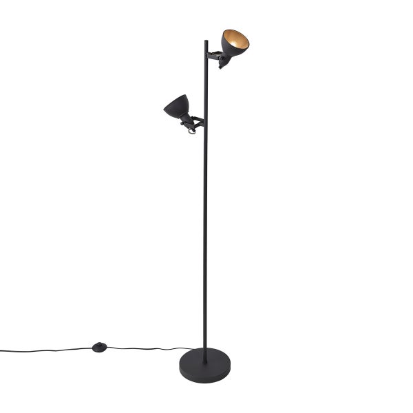 Schwarze Stehleuchte mit zwei verstellbaren Strahlern, goldfarbener Innenseite, rundem Standfuß und Zuleitung mit Fußschalter.