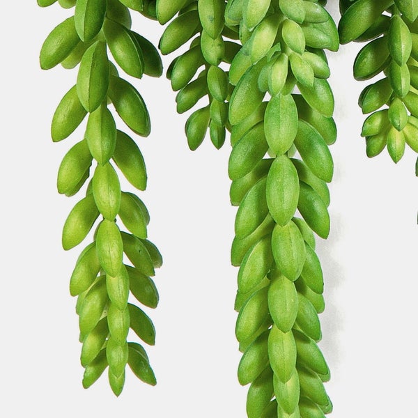 Künstlicher Lavendelzweig mit drei lila Blütenständen und grünen gezackten Blättern.