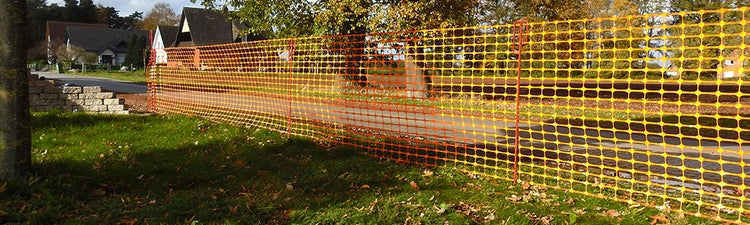 Absperrnetz Fangzaun 50m Rolle extra schwer 12,5 kg Kunststoff 1 m Hoch Profiset / Grün / mit 10 Absperrhaltern