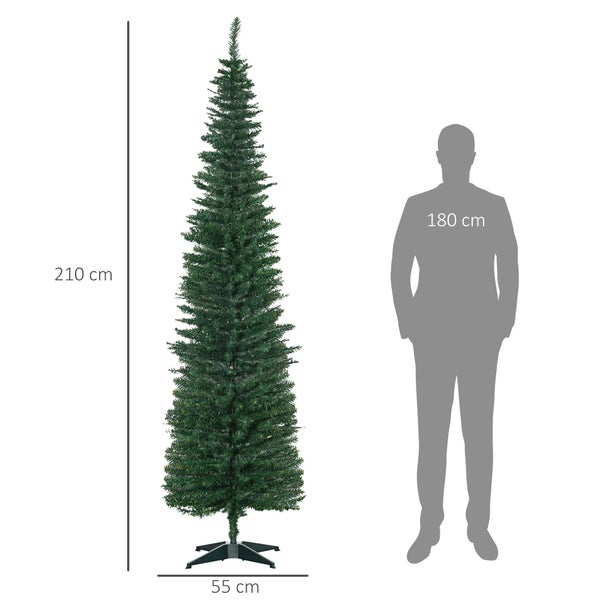 Künstlicher Weihnachtsbaum schmal, 210 Zentimeter hoch und 55 Zentimeter breit, im Vergleich zu einer 180 Zentimeter großen Person.
