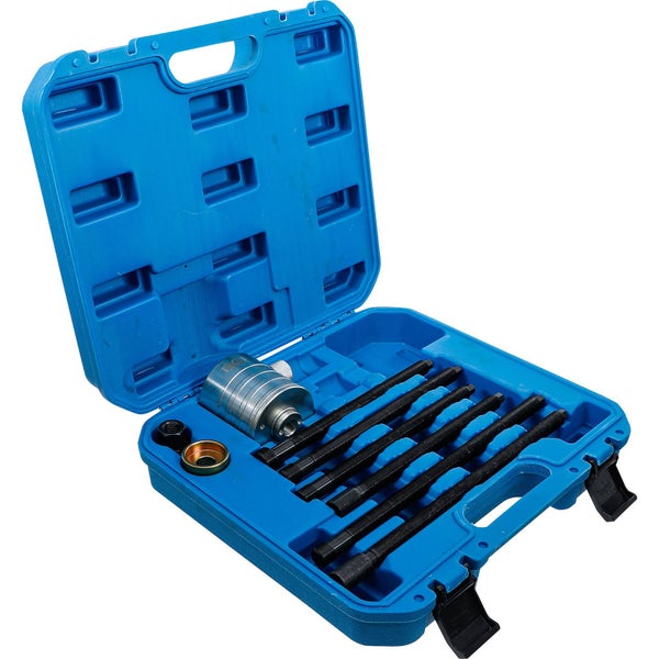 Werkzeugsatz im blauen Werkzeugkoffer