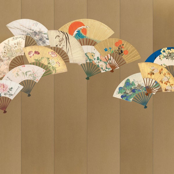 Dekorative Wand mit Fächermotiven im japanischen Stil