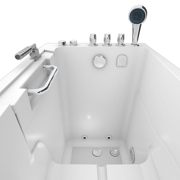 Begehbare Badewanne mit Armatur, Bedienelementen und Handbrause