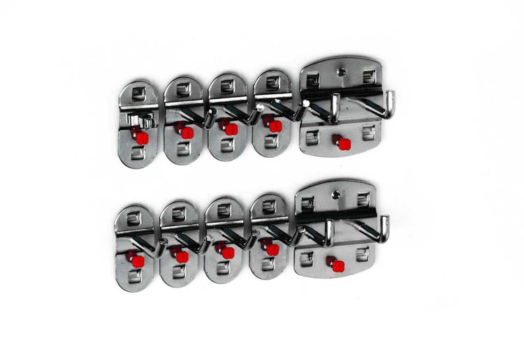 Set aus Metall-Werkzeughaltern mit Federklemmen und Doppelhaken zur Wandmontage für Garten- oder Werkstattgeräte.