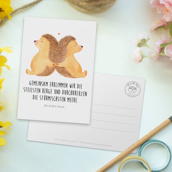 Mr. & Mrs. Panda Postkarte Igel händchenhaltend - Weiß