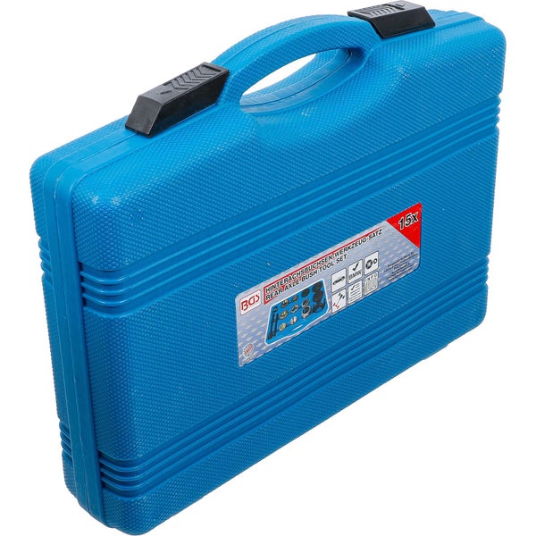 Werkzeugsatz für Hinterachsbuchsen in einem blauen Werkzeugkoffer