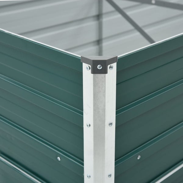 Nahaufnahme der Eckverbindung eines Metall-Hochbeets mit silbernem Eckprofil, Schrauben und grauem Eckschutz.