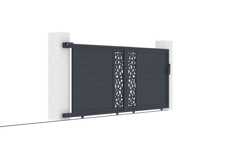 Modernes Schiebetor aus Aluminium in Anthrazit mit dekorativem Ausschnittmuster und horizontalen Lamellen zwischen zwei Pfeilern.