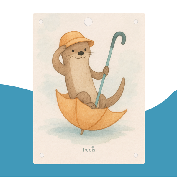 Wandbild aus Holz mit einer Illustration eines Otters in einem Regenschirm mit Hut, Marke Fredis.
