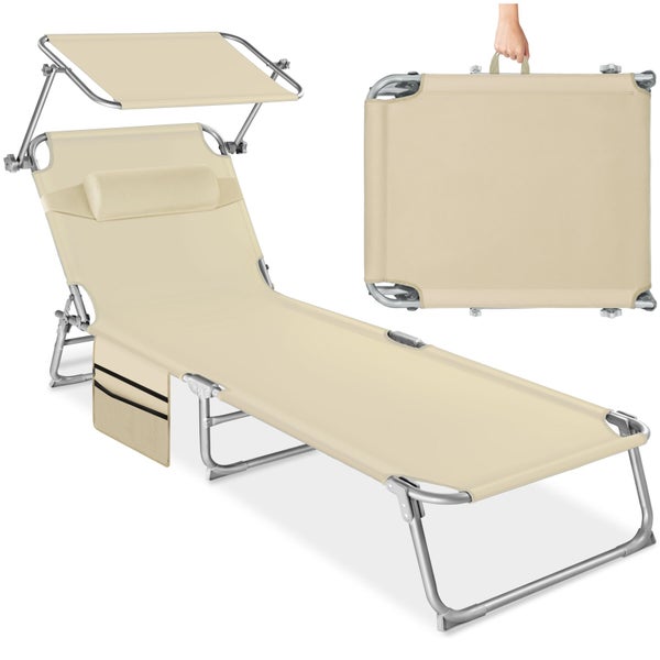 Beige klappbare Sonnenliege mit verstellbarem Sonnendach, Kopfkissen und Seitentasche, platzsparend zusammenklappbar und tragbar.