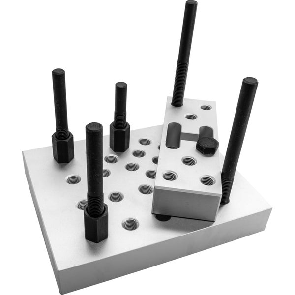 Einstelllehre aus Metall mit Schrauben und Bolzen