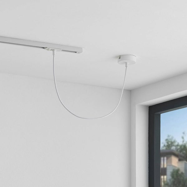 Weiße Einspeisung für Schienensystem mit flexiblem Kabel und Deckenbaldachin.